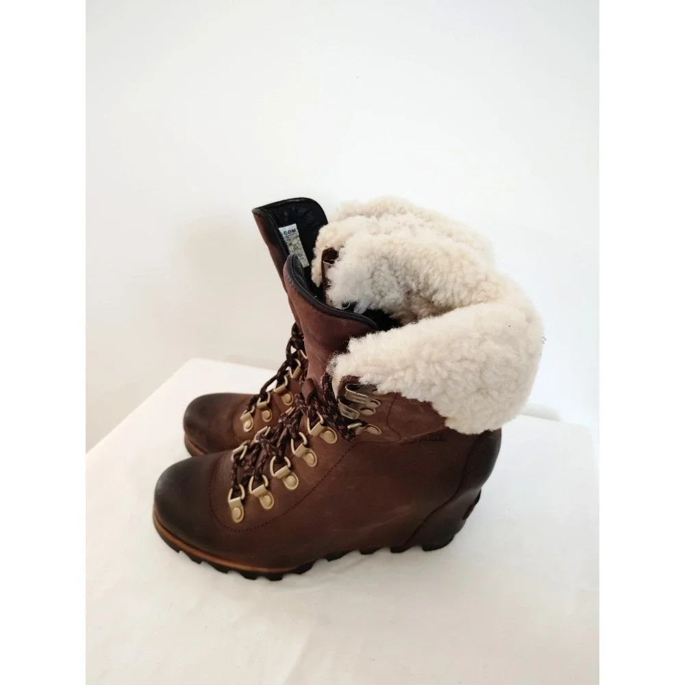 Sorel Women's 5.5 Joan of Arctic Wedge Lexie Brown Leather Fur Lined Waterproof